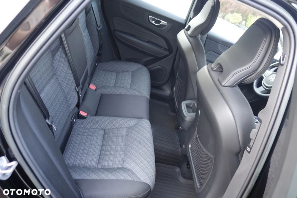 Volvo XC 60 B4 D Core - 10