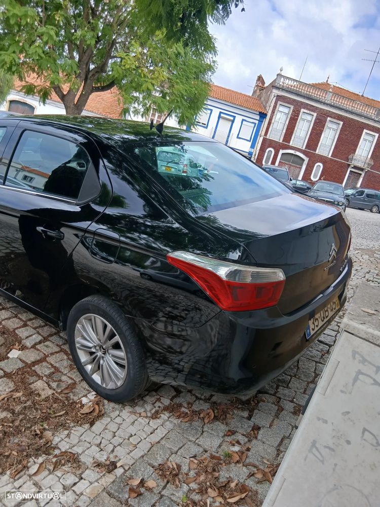 Peugeot 1007 - 4