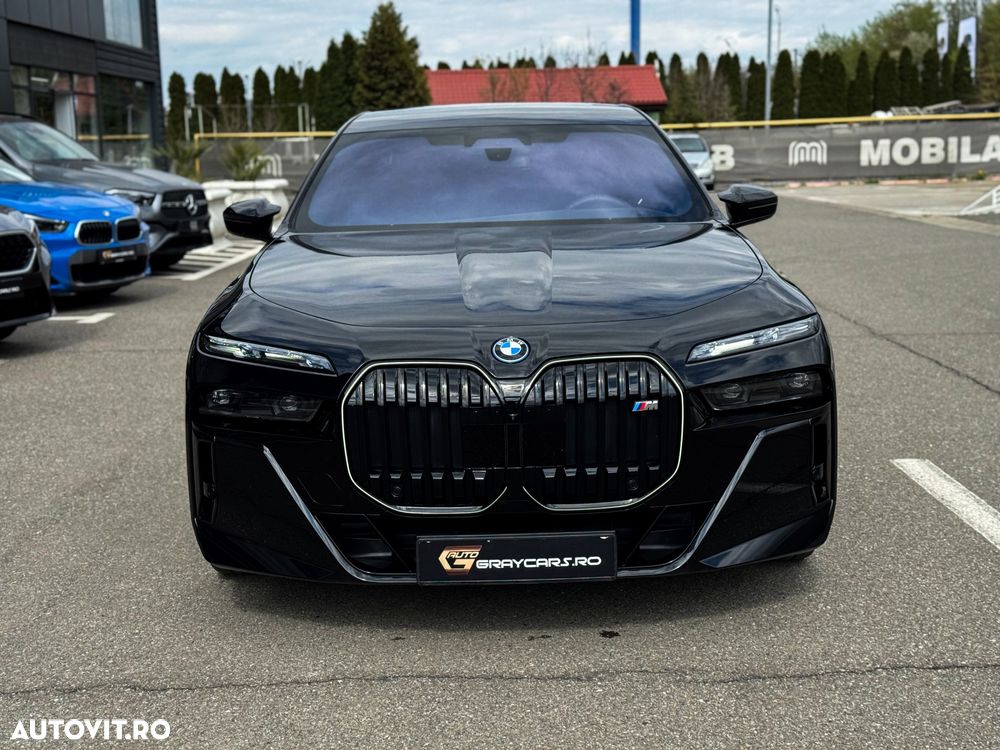 BMW M7 M760e xDrive - 6