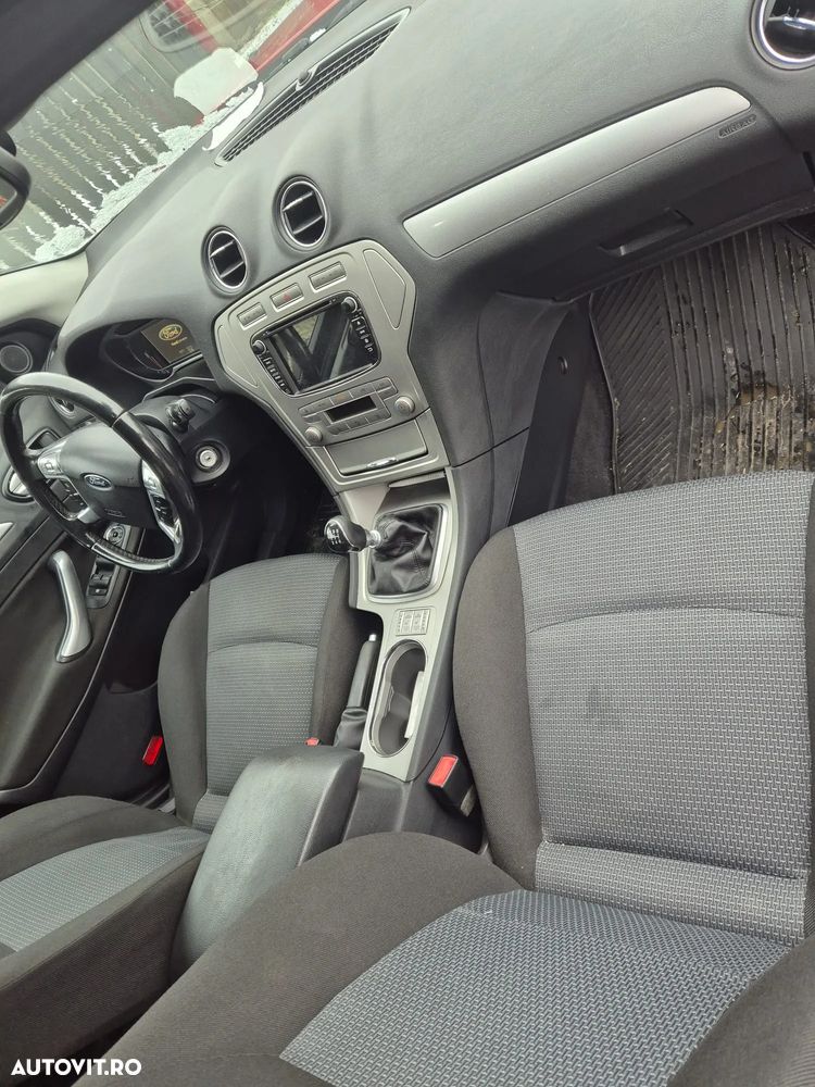 Ford Mondeo 1.8 TDCi Ambiente - 10