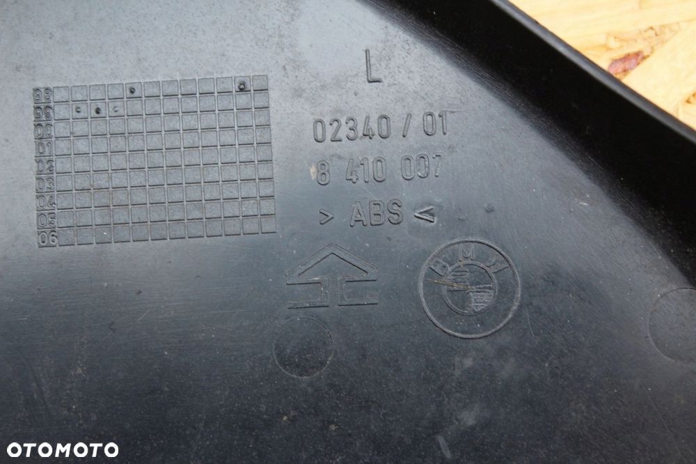 Osłona zaślepka lampy BMW z3 LEWY TYŁ 8410007 - 3