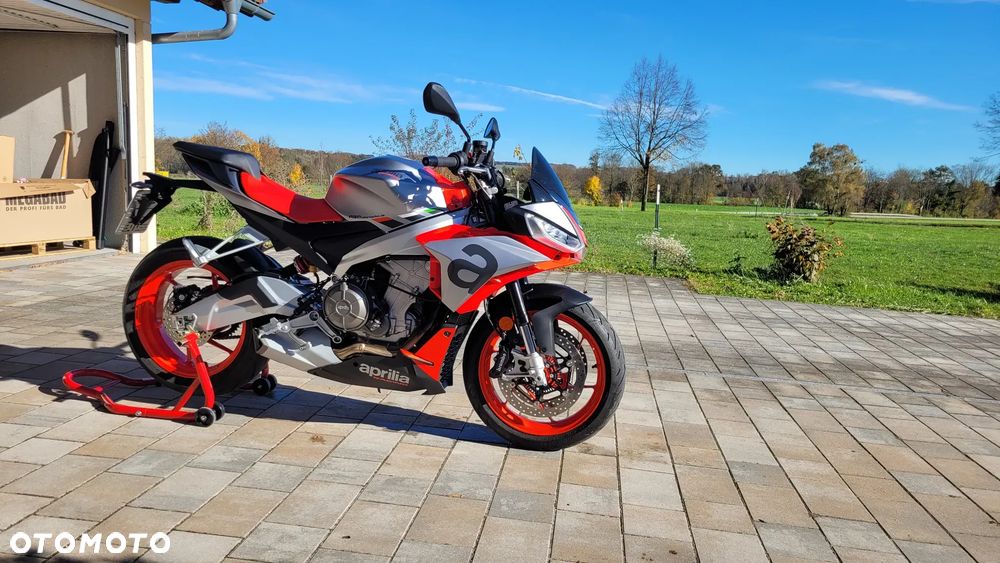 Aprilia Tuono - 4