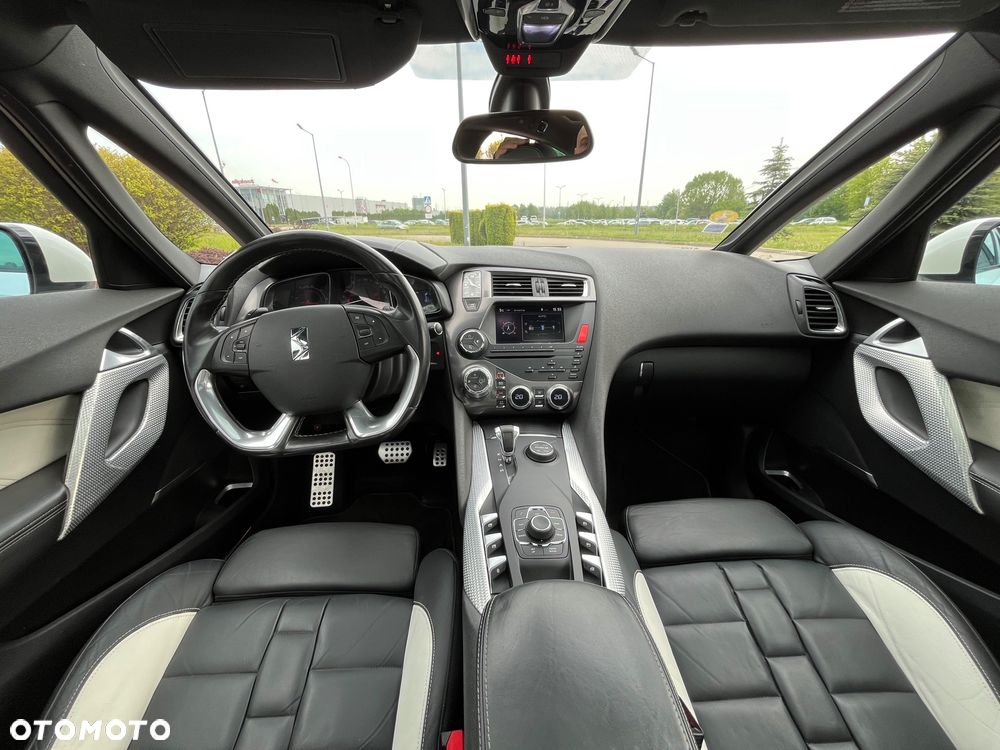 Citroën DS5 Hybrid4 EGS6 SportChic - 7