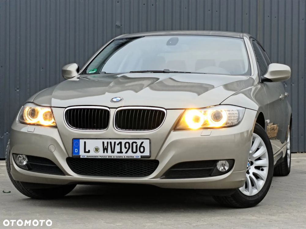 BMW Seria 3 318i Edition Exclusive - 4