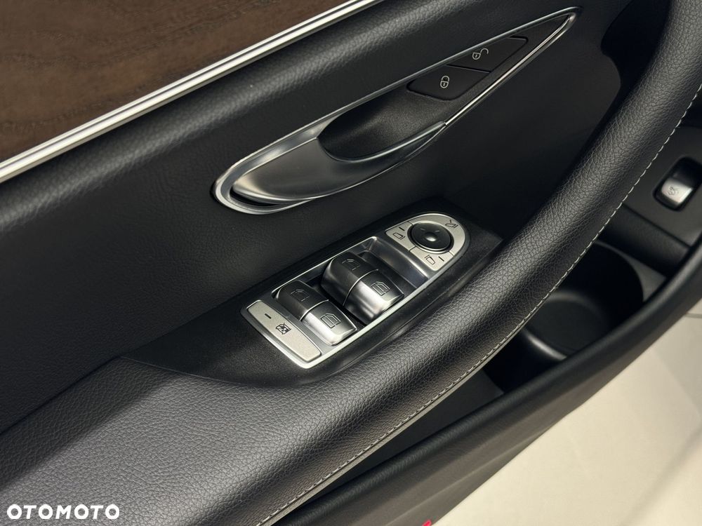 Mercedes-Benz Klasa E 220 d 4-Matic Avantgarde - 20