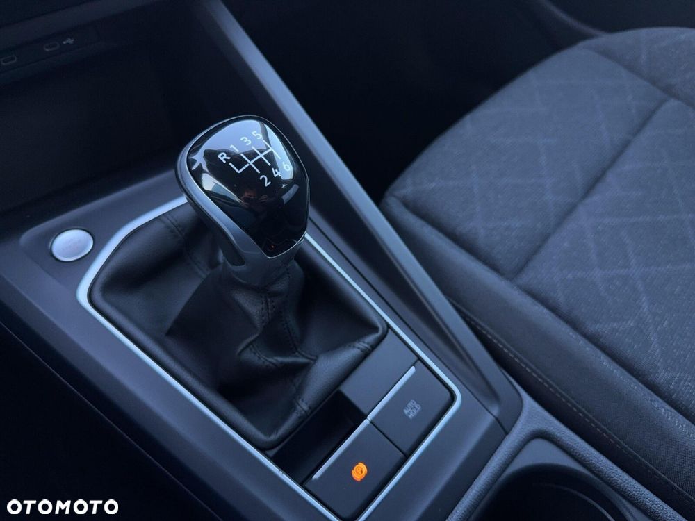 Volkswagen Golf Variant - 25