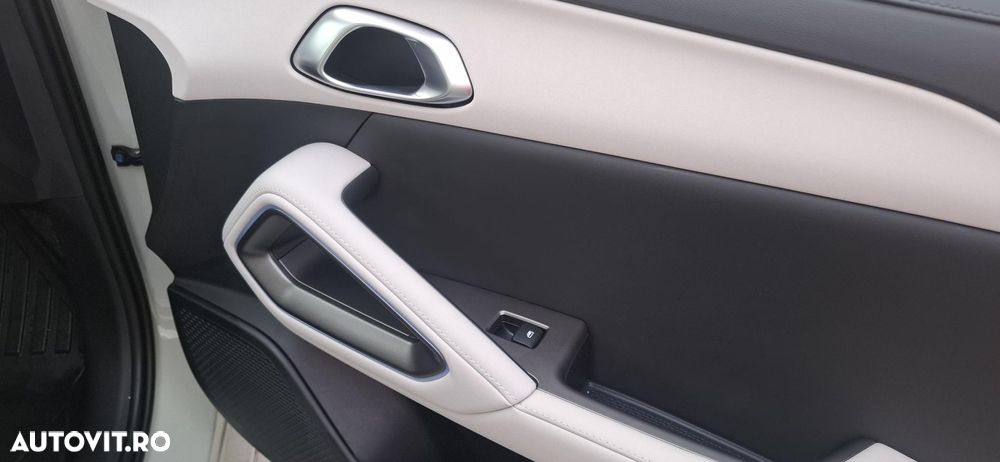 Byd Atto 2 45.1 kWh Active - 17