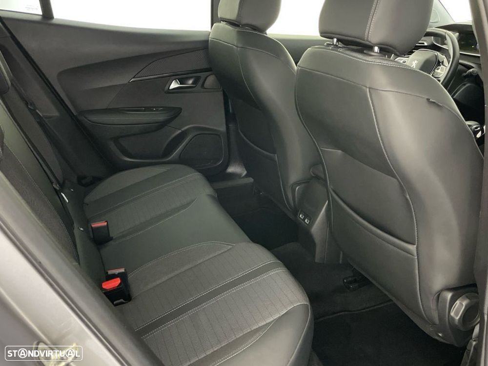Peugeot 2008 1.2 PureTech Allure Pack - 23