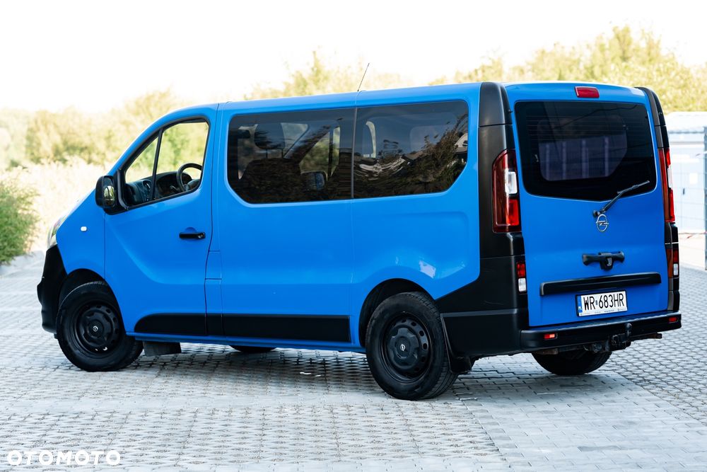 Opel Vivaro - 11