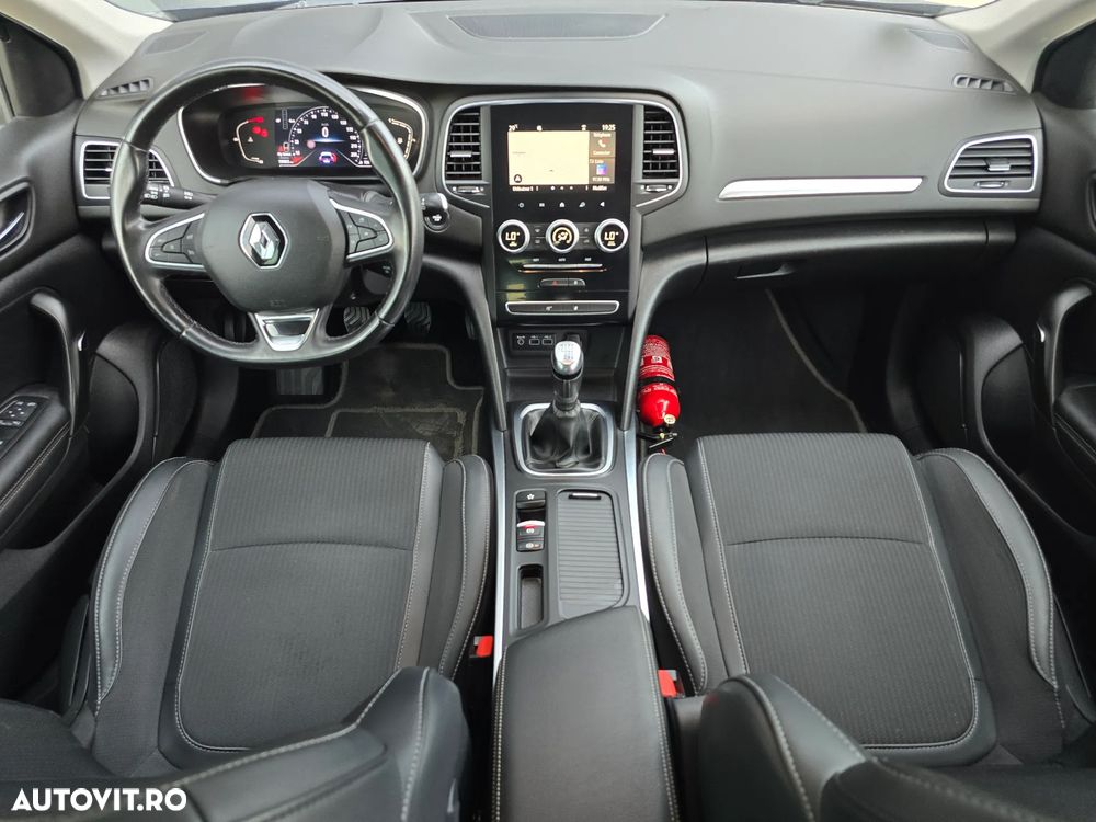 Renault Megane - 5