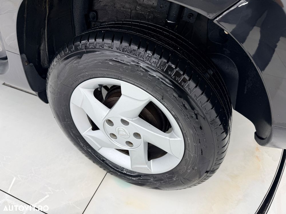 Dacia Duster 1.6 16V 4x4 Destination - 16