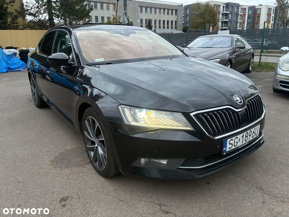Skoda Superb 2.0 TDI 4x4 L&K DSG - 3