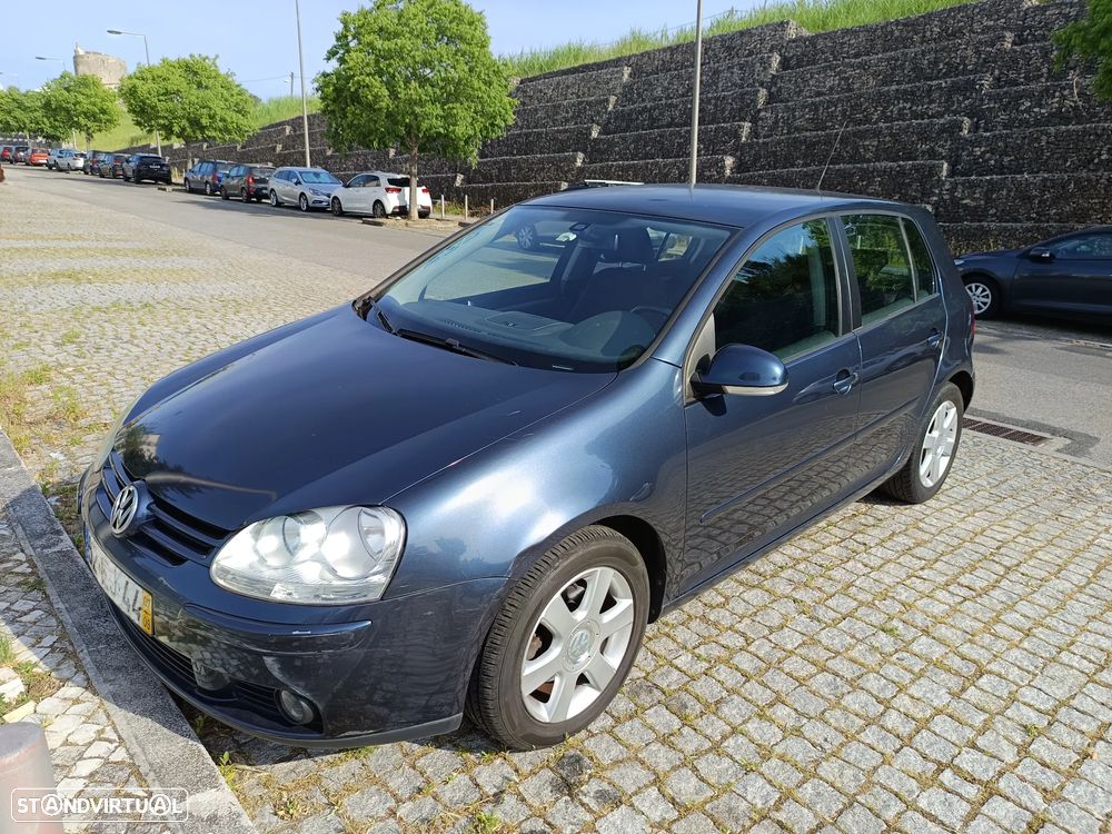 VW Golf 1.9 TDi Confortline DSG 7V - 8
