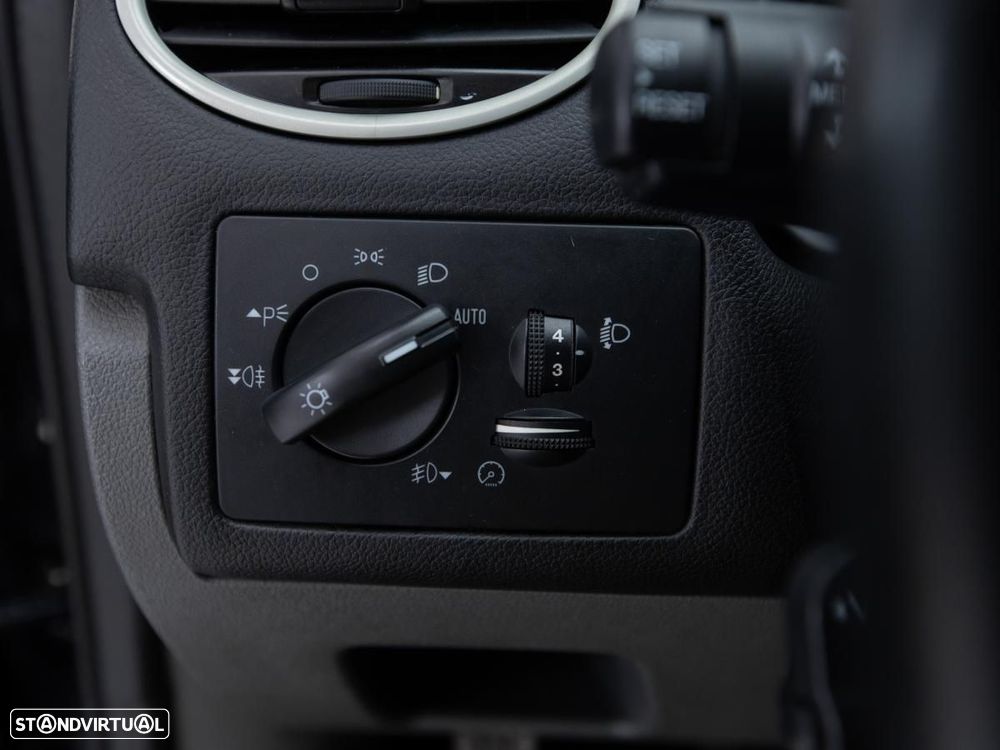 Ford Focus - 13