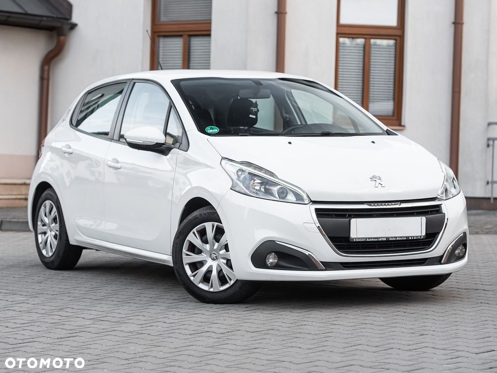 Peugeot 208 - 4