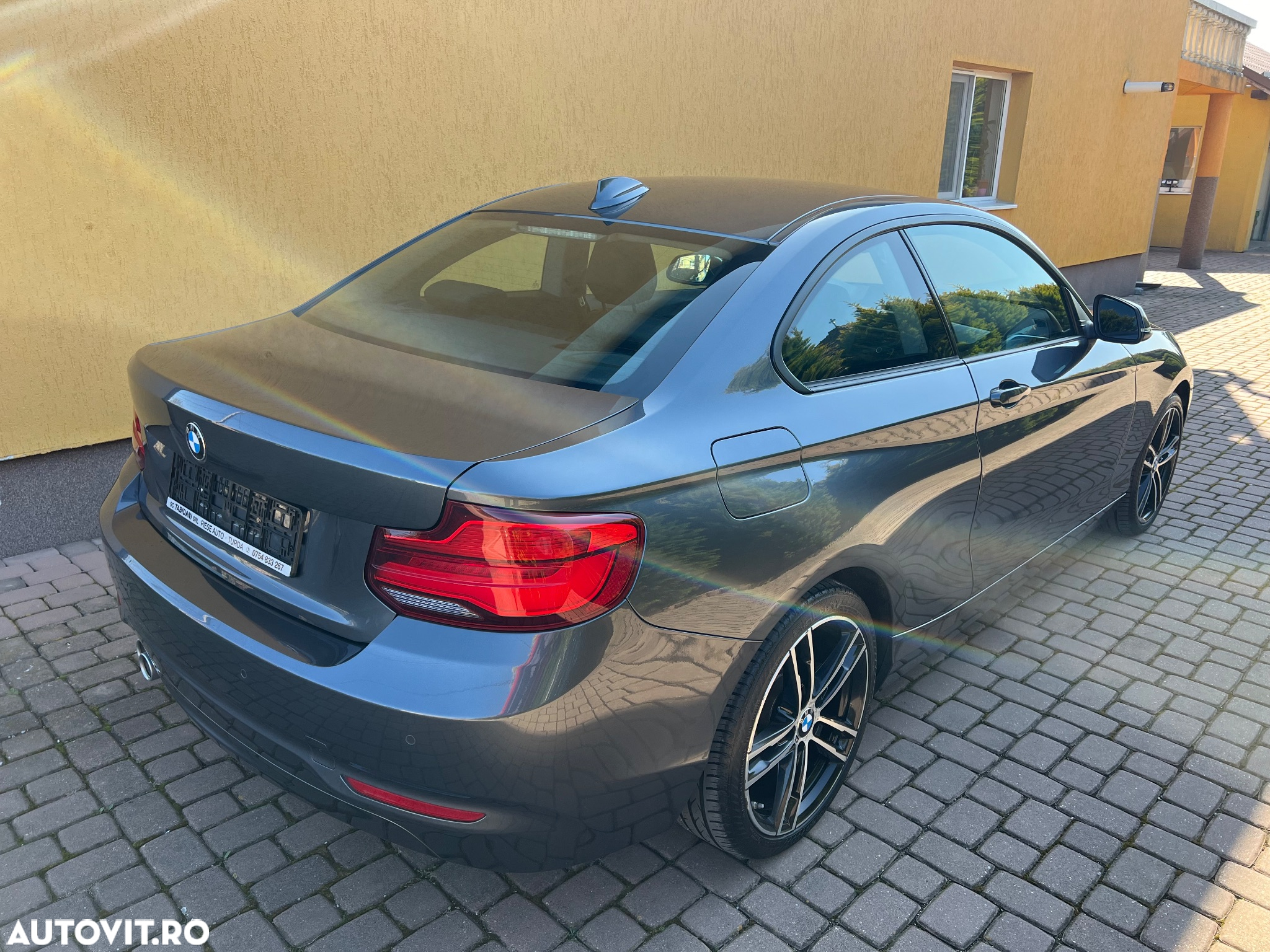 BMW Seria 2 220d Coupe Aut. - 3