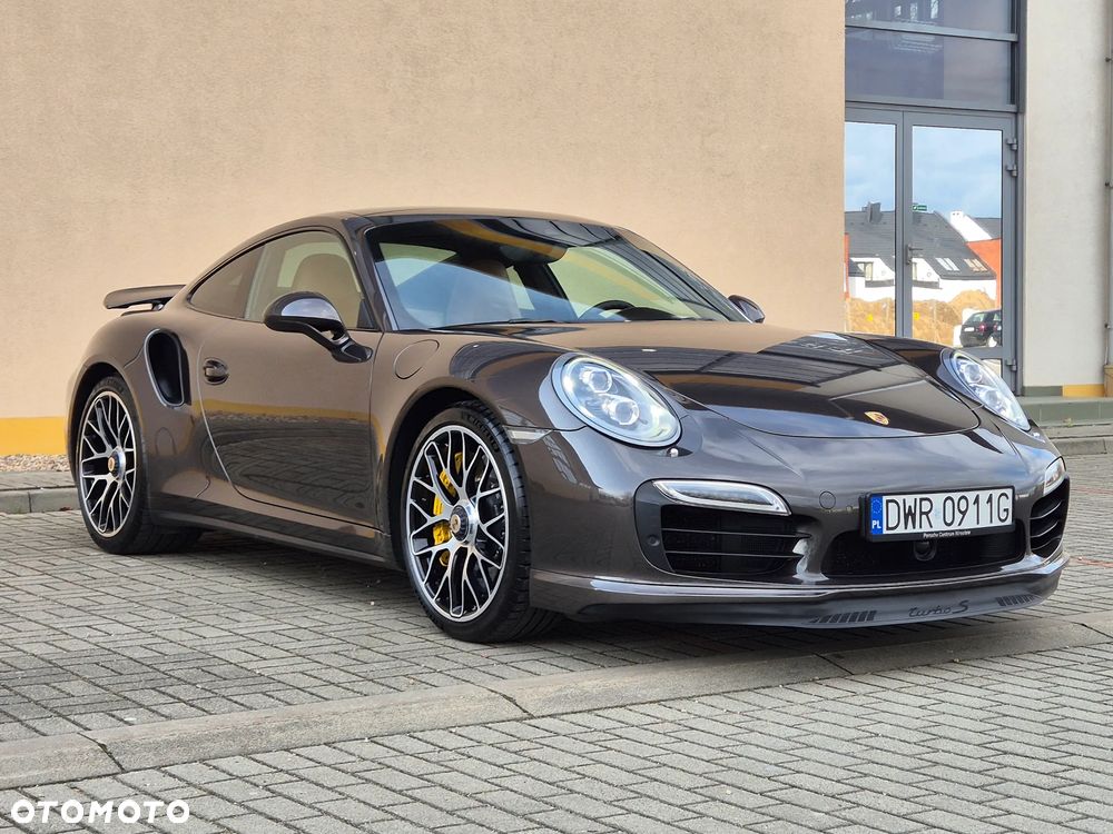 Porsche 911 Turbo S - 16