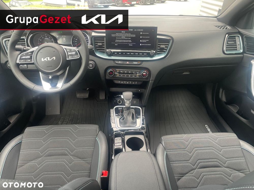 Kia XCeed - 16