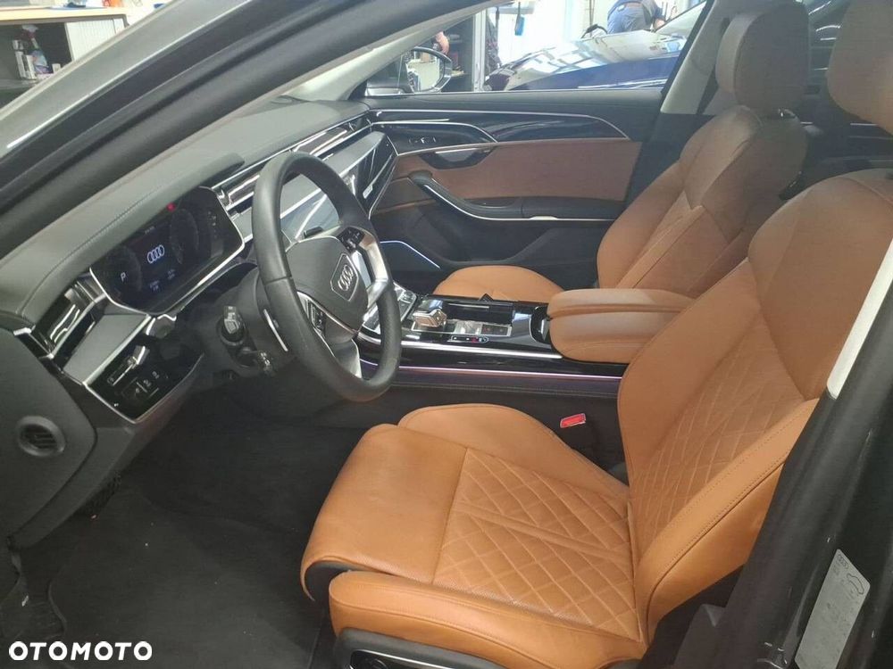Audi A8 - 14