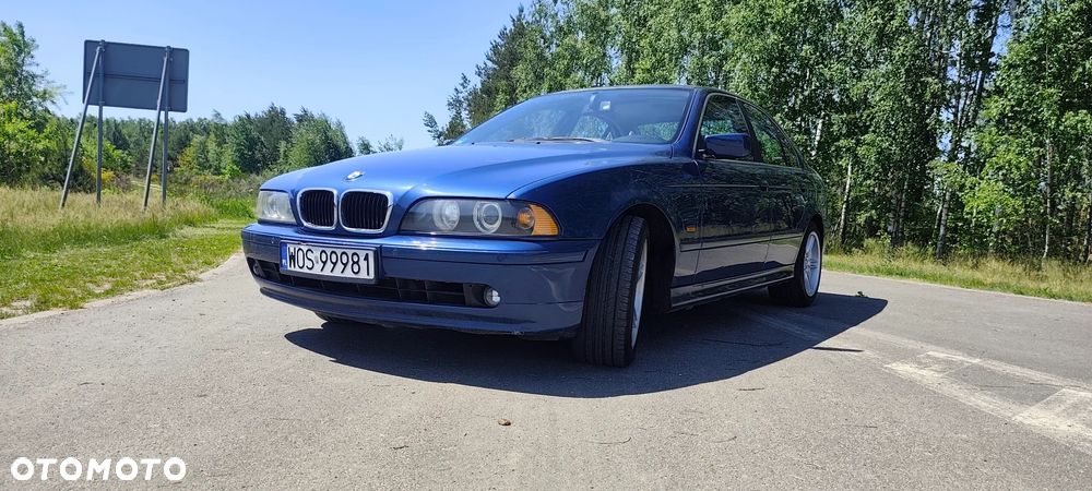 BMW Seria 5 525i - 2