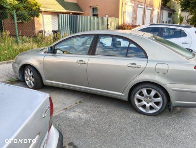 Toyota Avensis 2.0 VVT-i Sol - 10