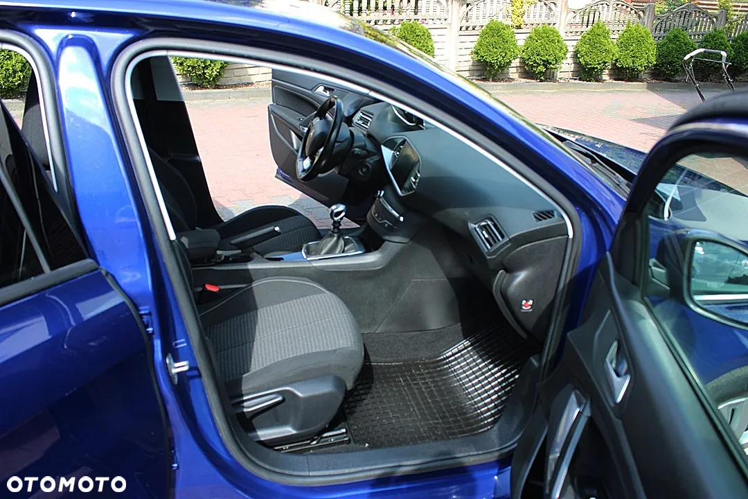 Peugeot 308 1.5 BlueHDi Allure S&S - 12