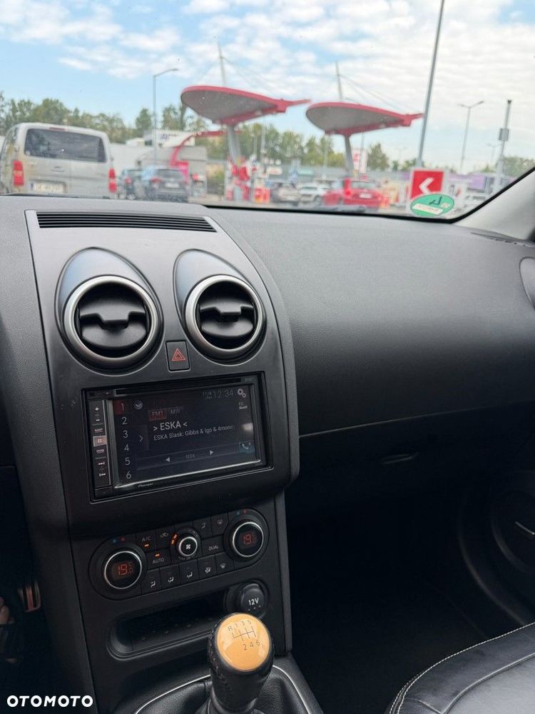 Nissan Qashqai 2.0 4x4 Tekna - 15