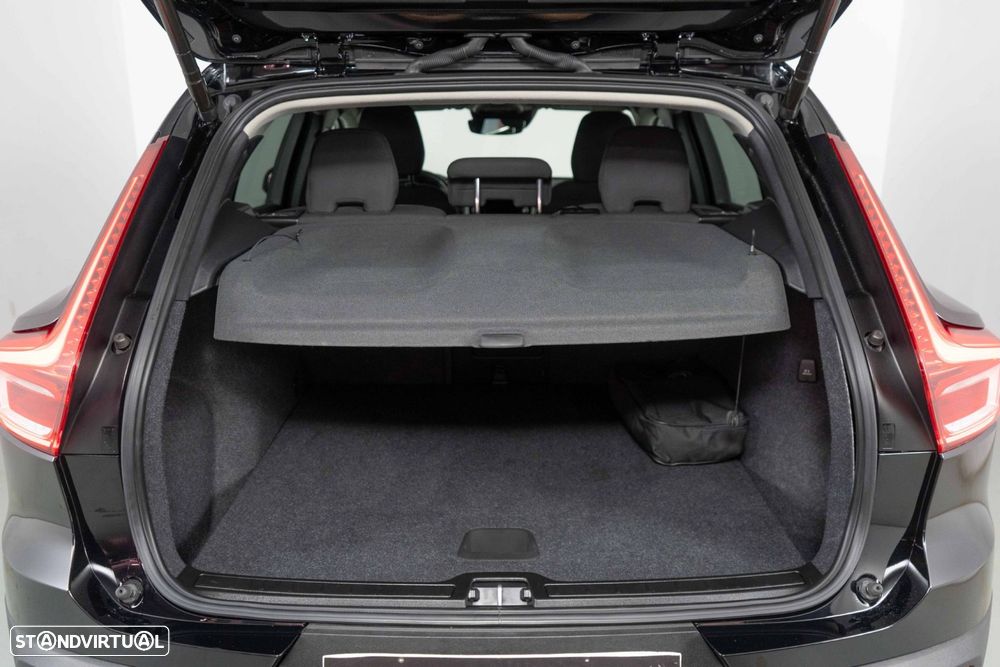 Volvo XC 40 1.5 T5 PHEV Momentum Plus - 14