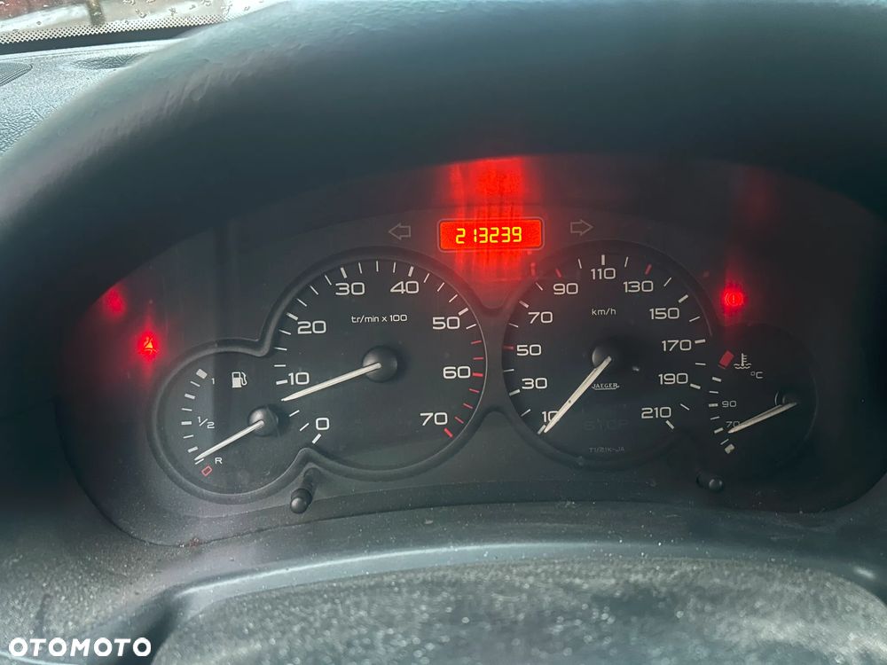 Peugeot PARTNER - 11