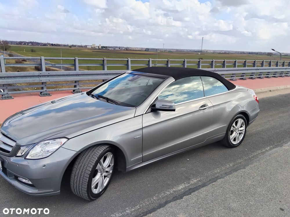 Mercedes-Benz Klasa E 220 CDI DPF BlueEFFICIENCY Automatik Avantgarde - 24