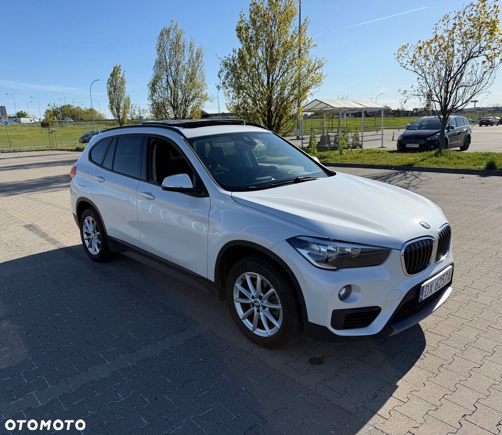 BMW X1 sDrive18i xLine - 1