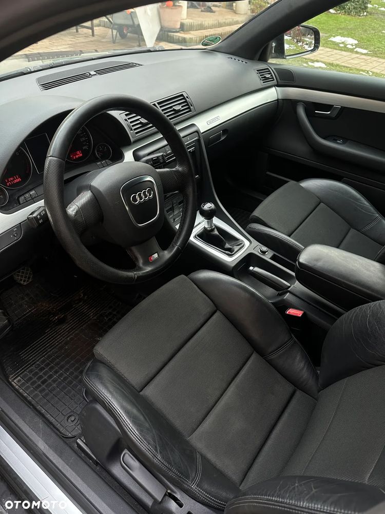 Audi A4 Avant 1.8T Quattro - 14