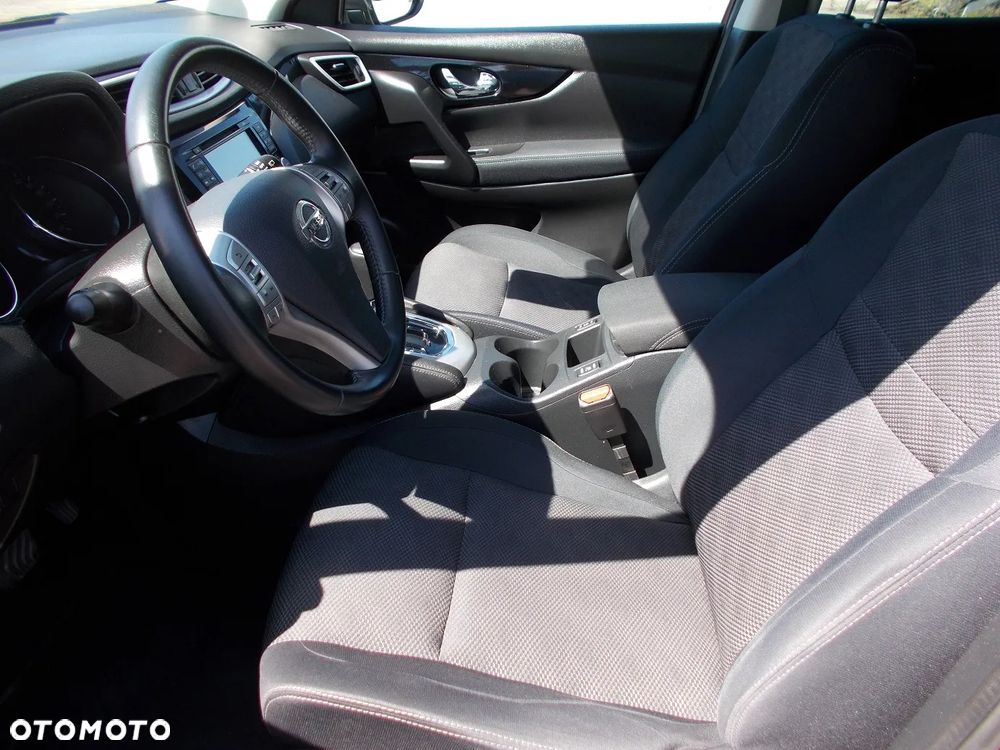 Nissan Qashqai 1.6 DCi Xtronic ACENTA - 17