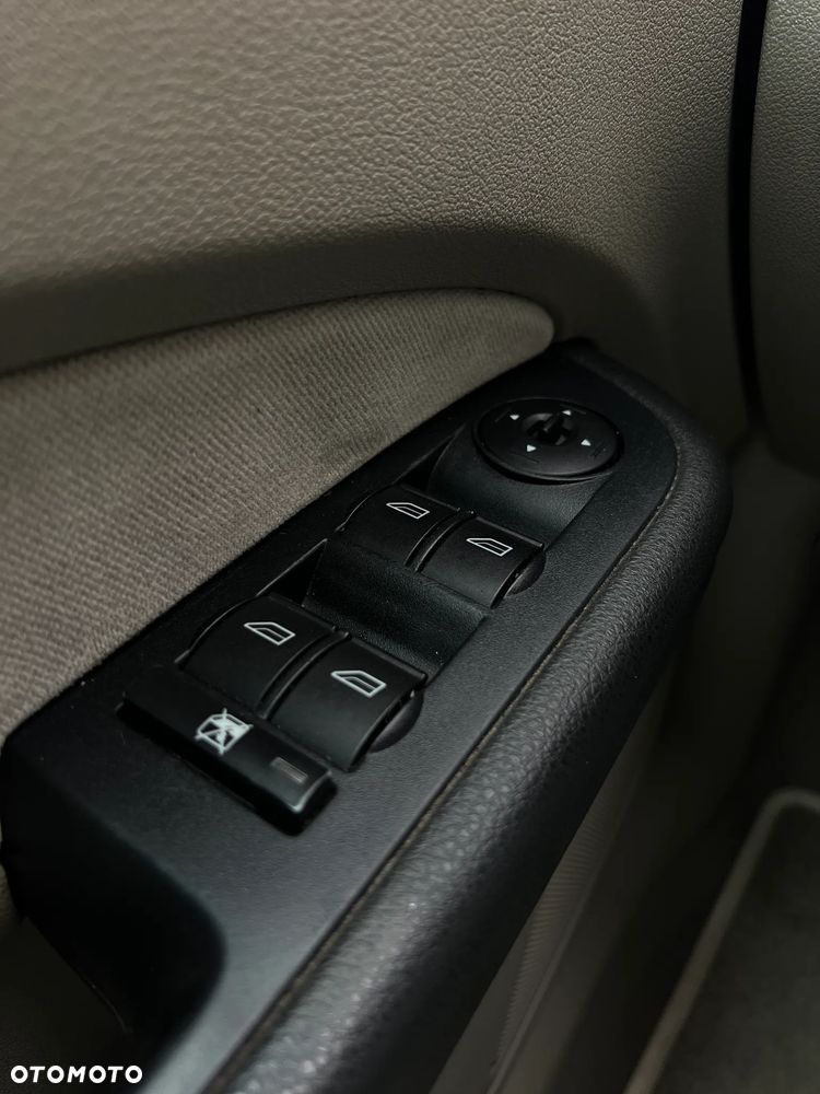 Ford Focus - 27