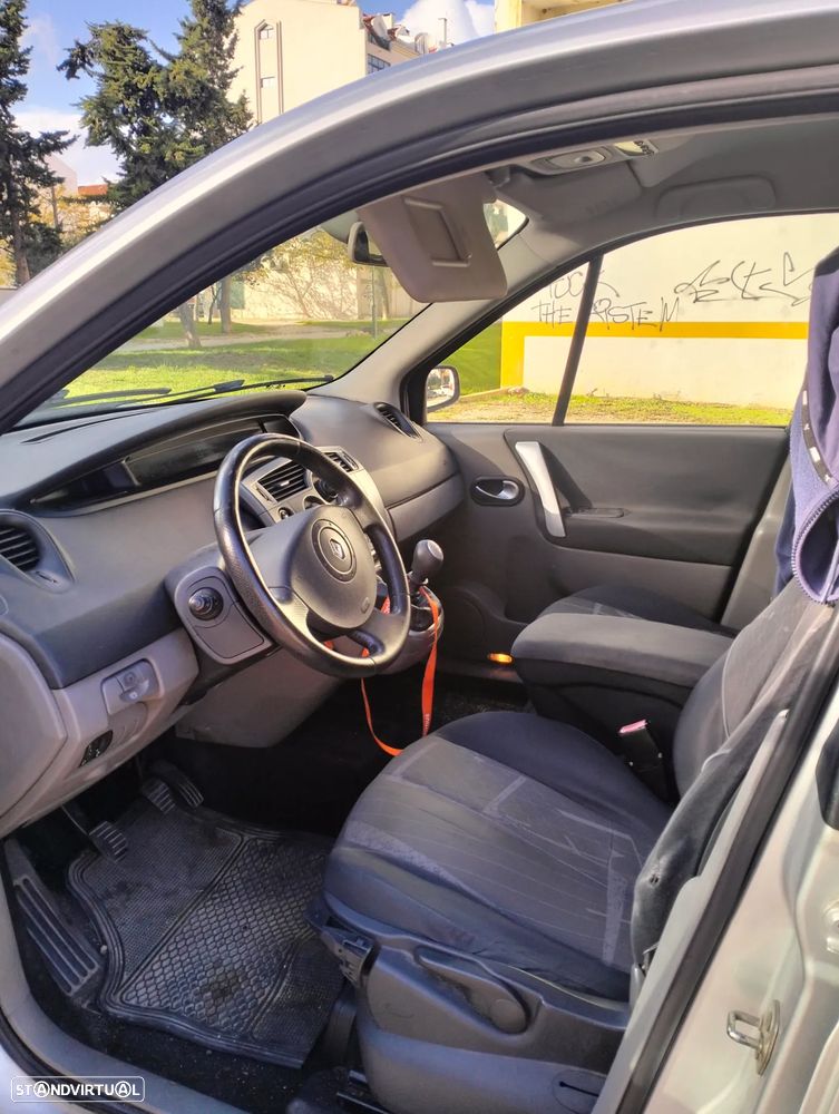 Renault Grand Scénic 1.5 dCi Dynamique - 3