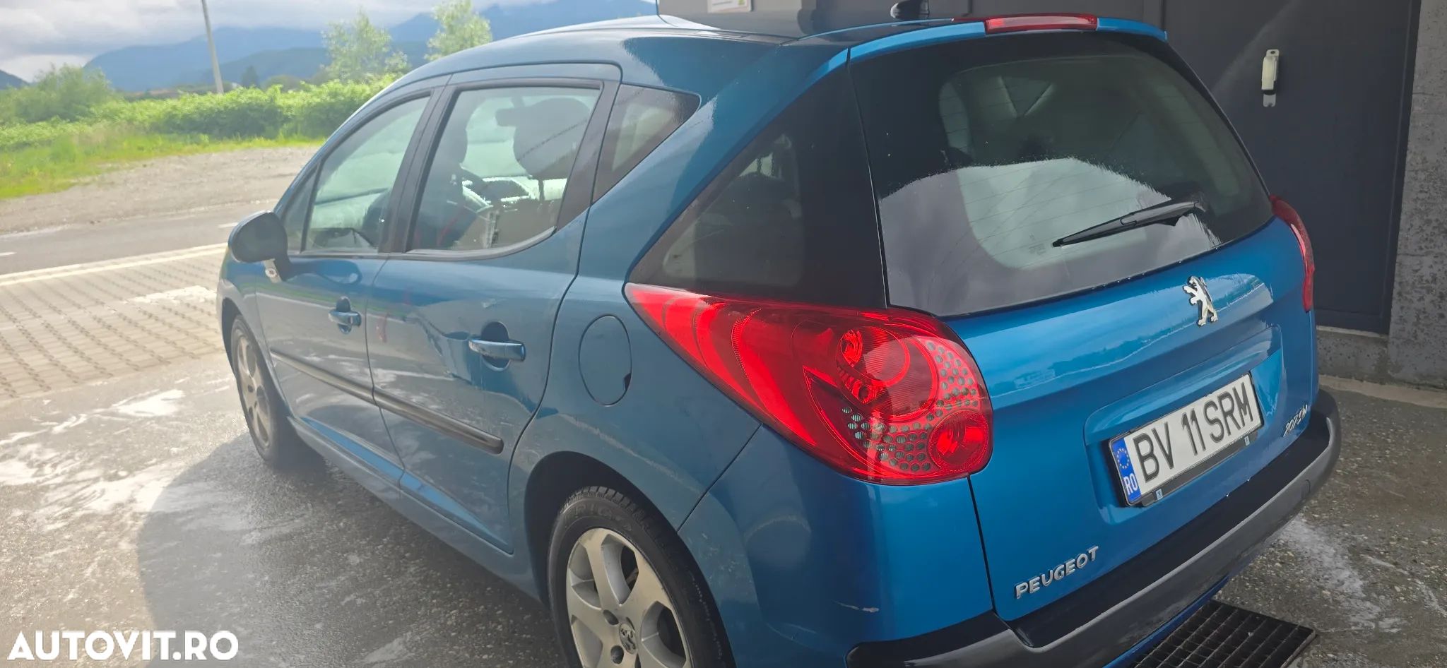 Peugeot 207 1.6HDI Premium - 1