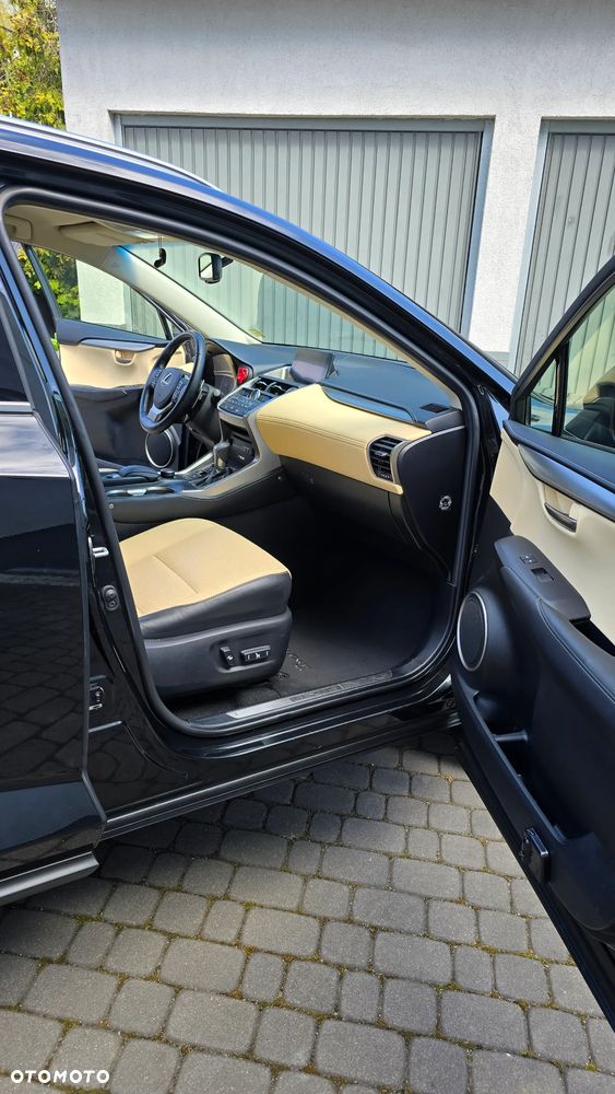 Lexus NX 200t Comfort AWD - 11
