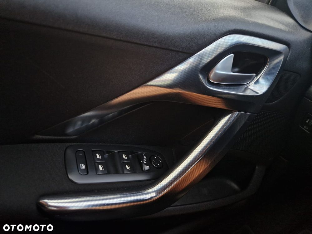 Peugeot 2008 - 21