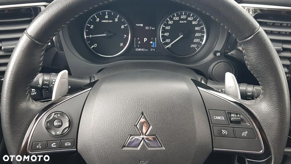 Mitsubishi Outlander Edition+ - 30