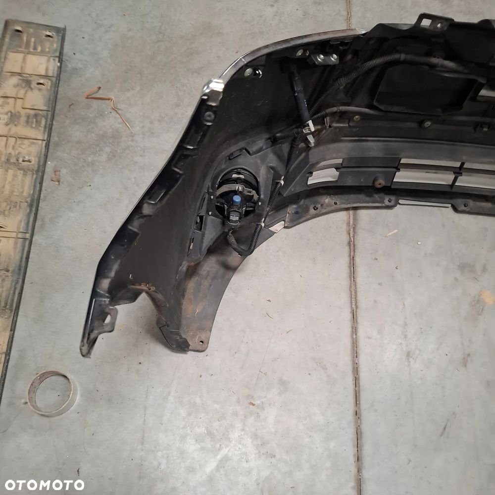 MITSUBISHI OUTLANDER III 3 15- LIFT ZDERZAK PRZÓD KOMPLETNY CHROMY x42 czarny w kolor demontaz - 15