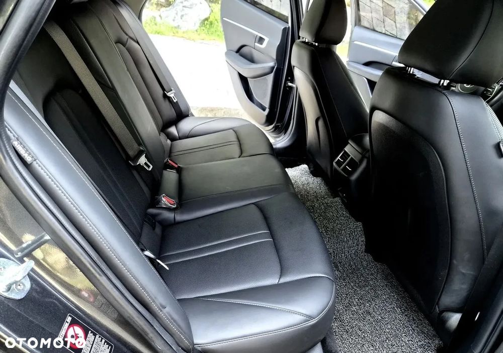 Hyundai Sonata - 12