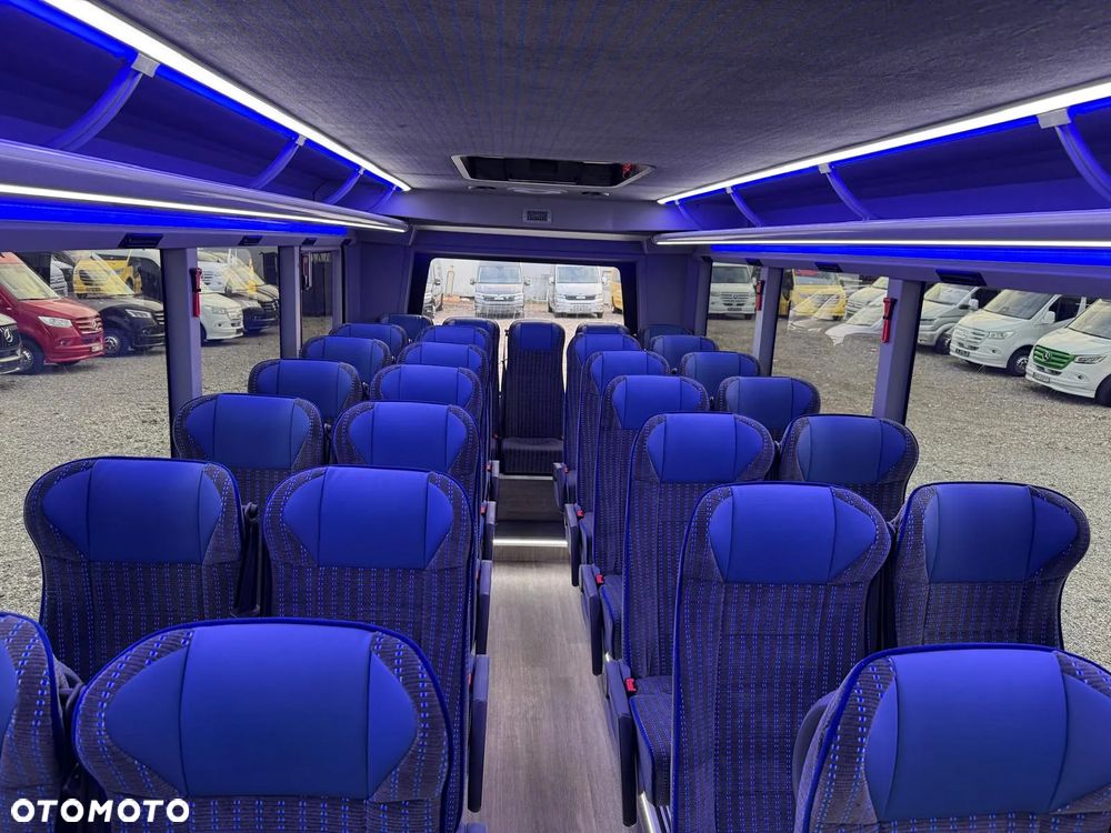 Mercedes-Benz Sprinter 519 - 16