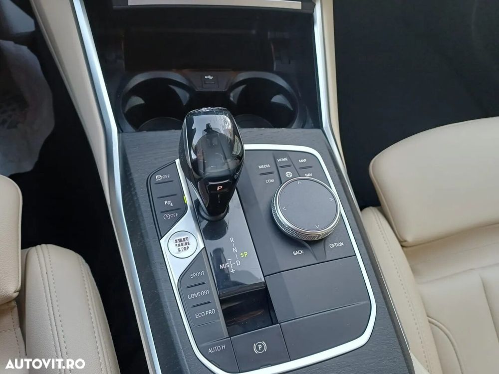 BMW Seria 3 320d xDrive AT Sport Line - 25