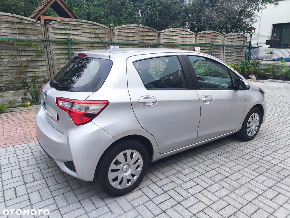 Toyota Yaris 1.5 Active - 4
