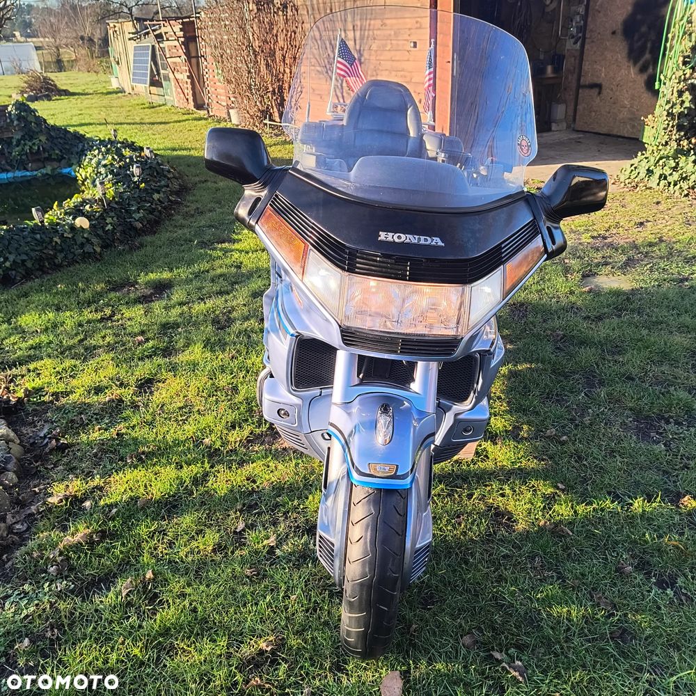 Honda GL - 13