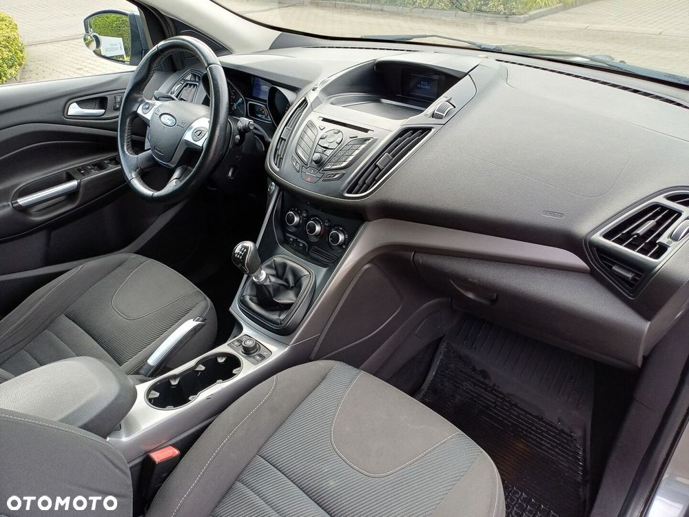 Ford Kuga 2.0 TDCi FWD Titanium - 13