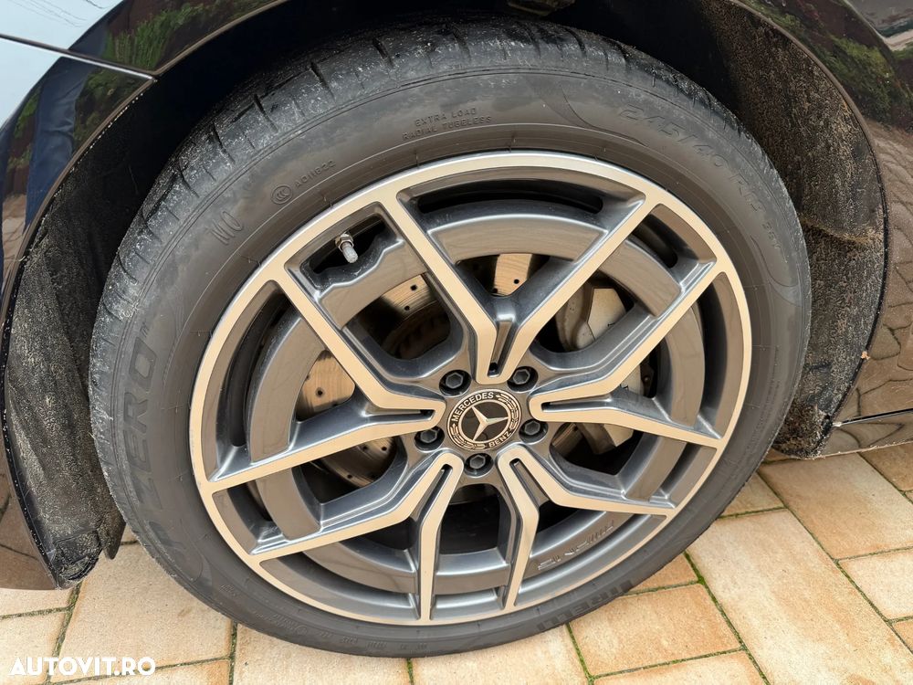 Mercedes-Benz E 300 de Aut. - 11