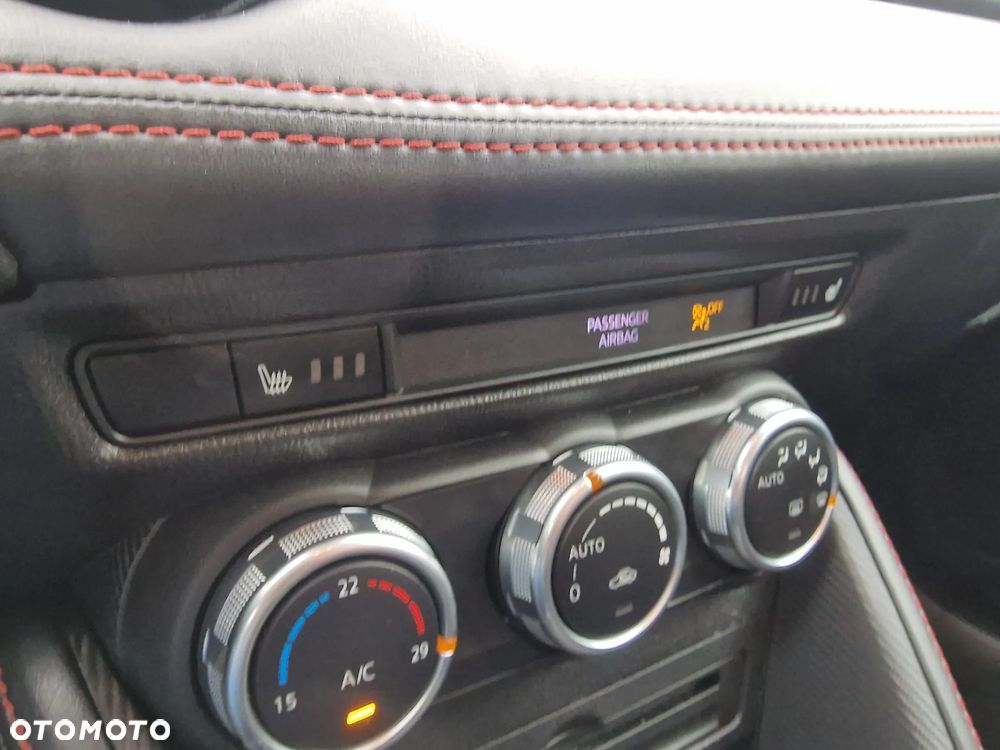 Mazda 2 SKYACTIV-D 105 Sports-Line - 30