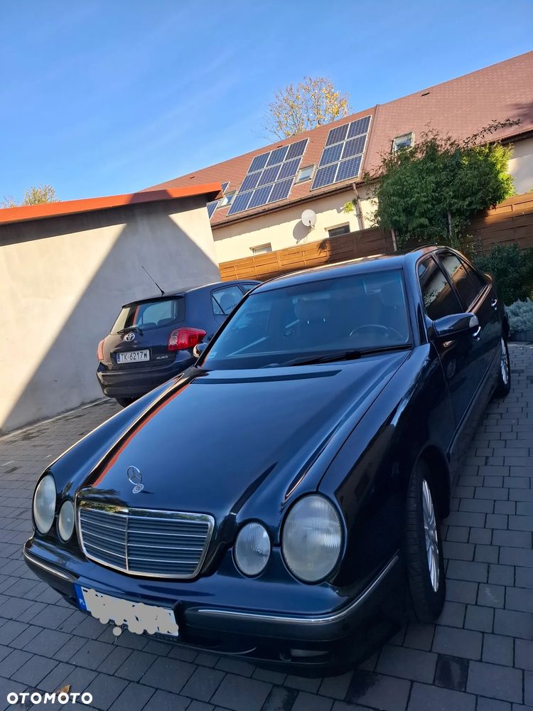 Mercedes-Benz Klasa E - 1