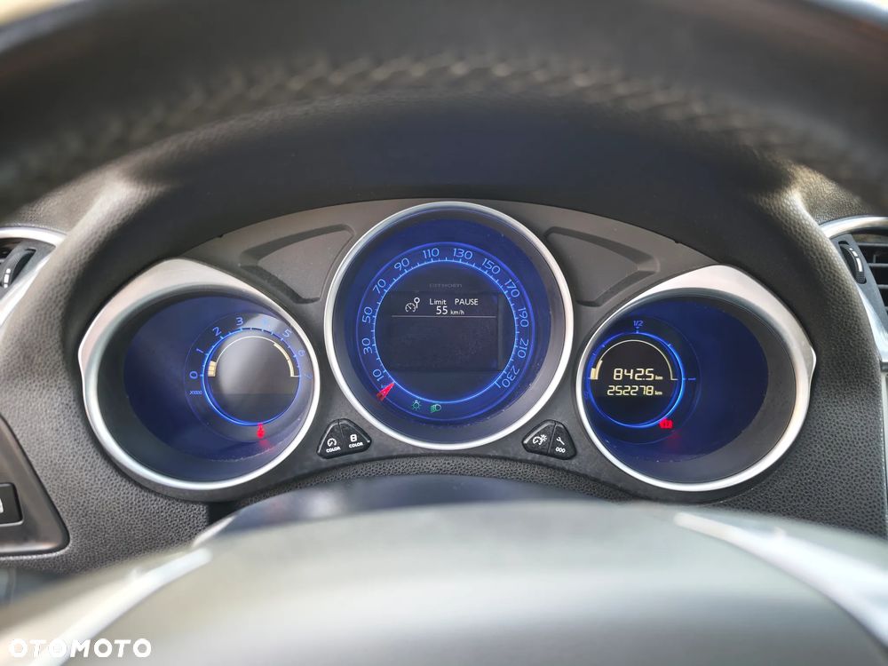 Citroën DS4 HDi 165 SoChic - 36